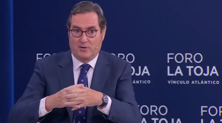 Empresario español compara a Maduro y Delcy Rodríguez con Franco