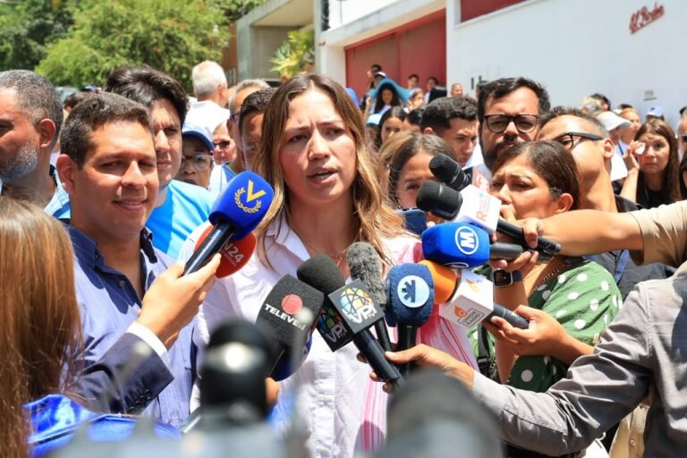 Vente Venezuela: Machado está dispuesta a reunirse con Delcy Rodríguez