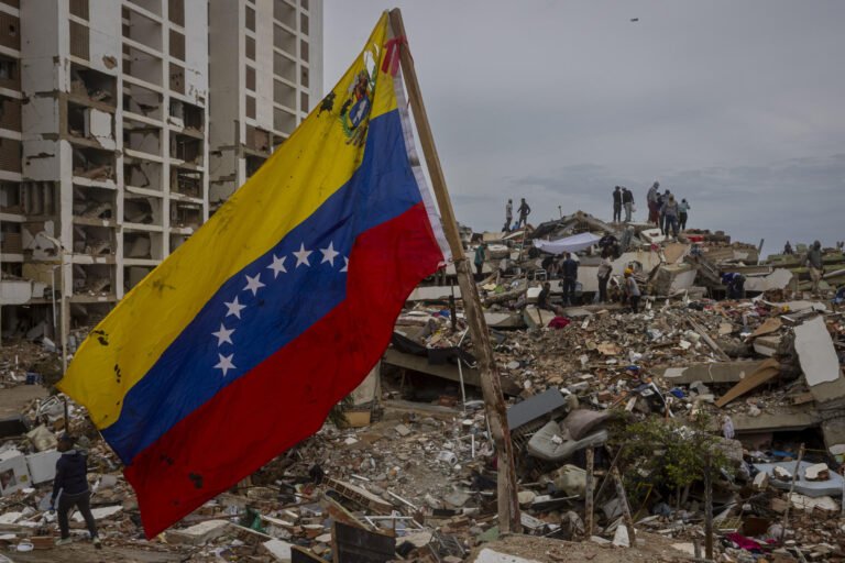 Cifra de muertos en terremotos de Venezuela podría superar ampliamente el conteo oficial